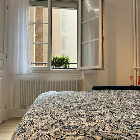 Cozy & Connected Corner Of شقة باريس